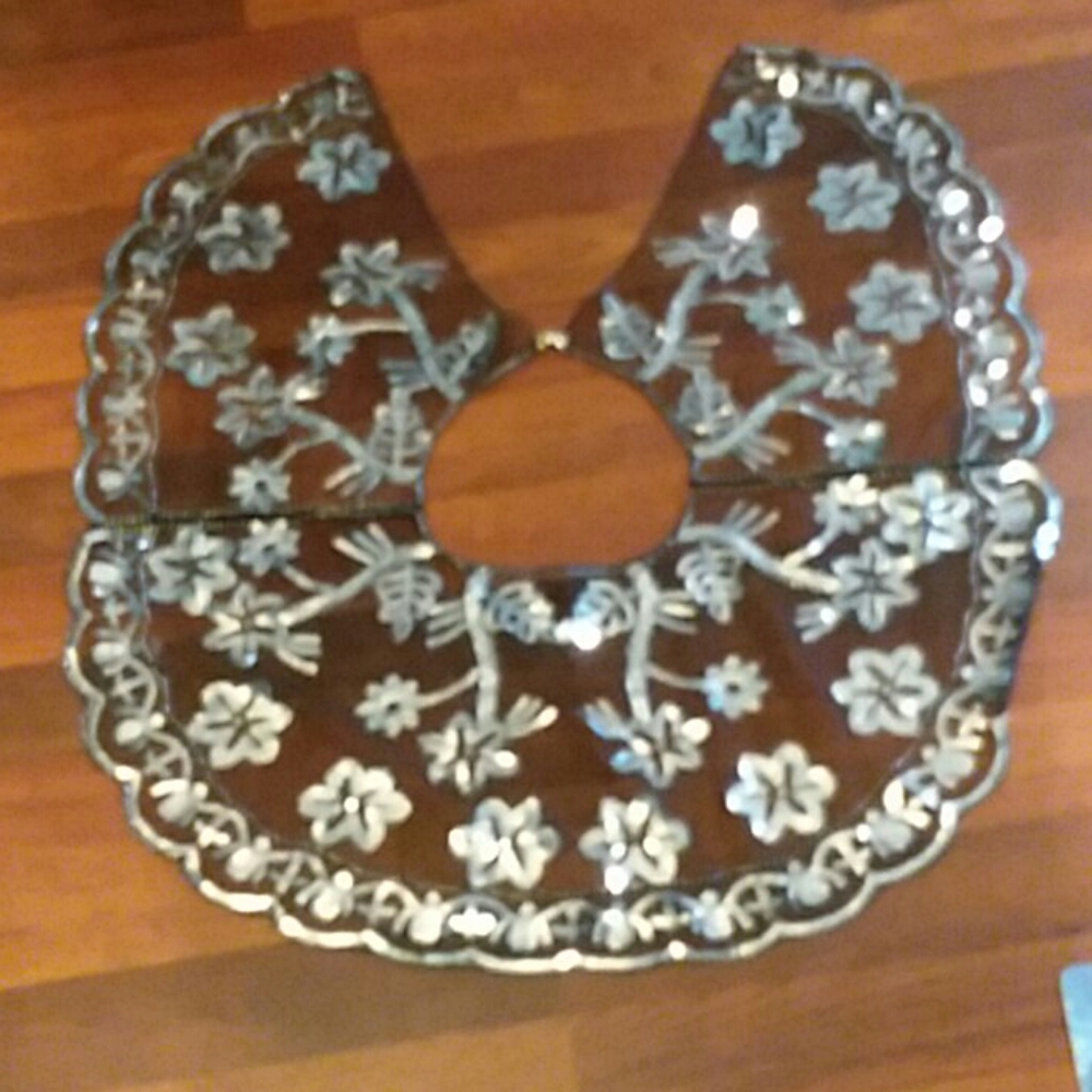 ELEGANT CAPE - Picture 3 of 7